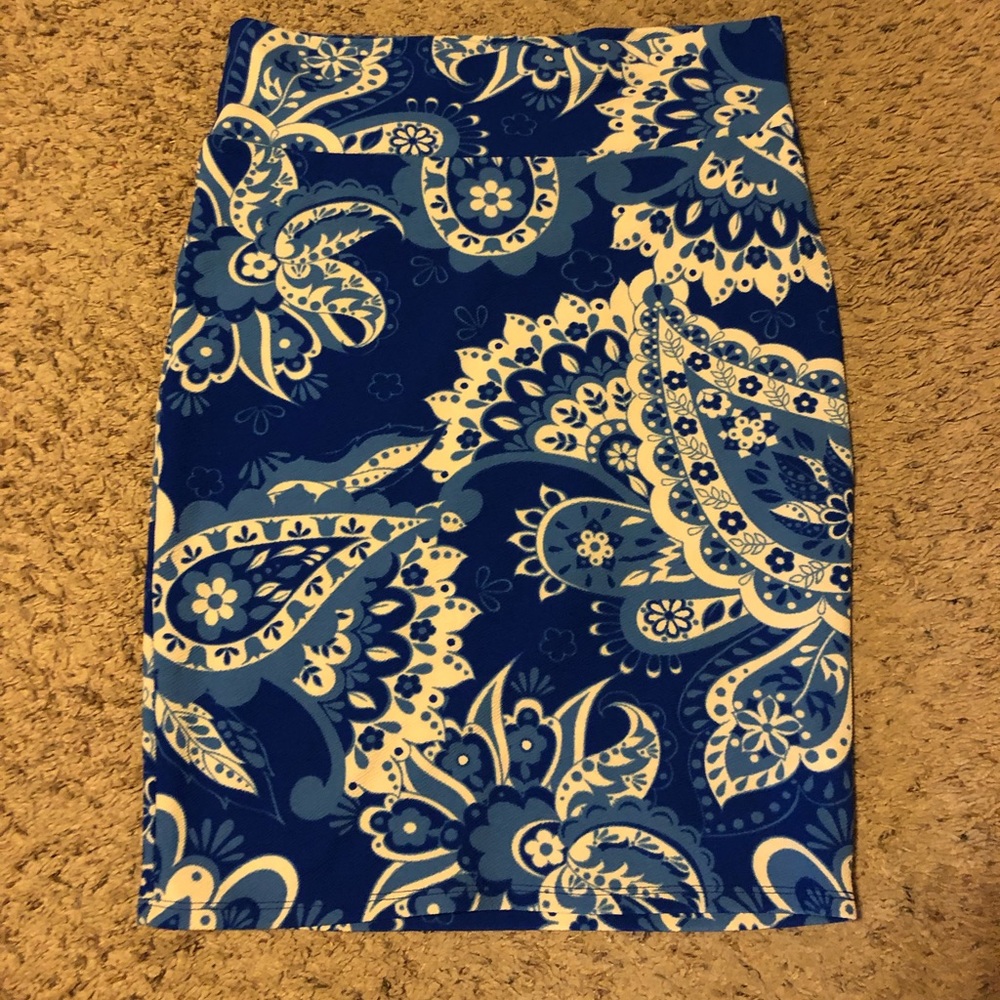 LuLaRoe Cassie skirt size large